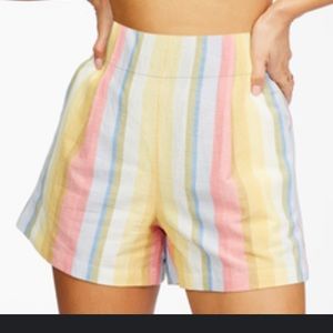 Billabong Like New “Walk It Off” cotton/linen striped shorts size S